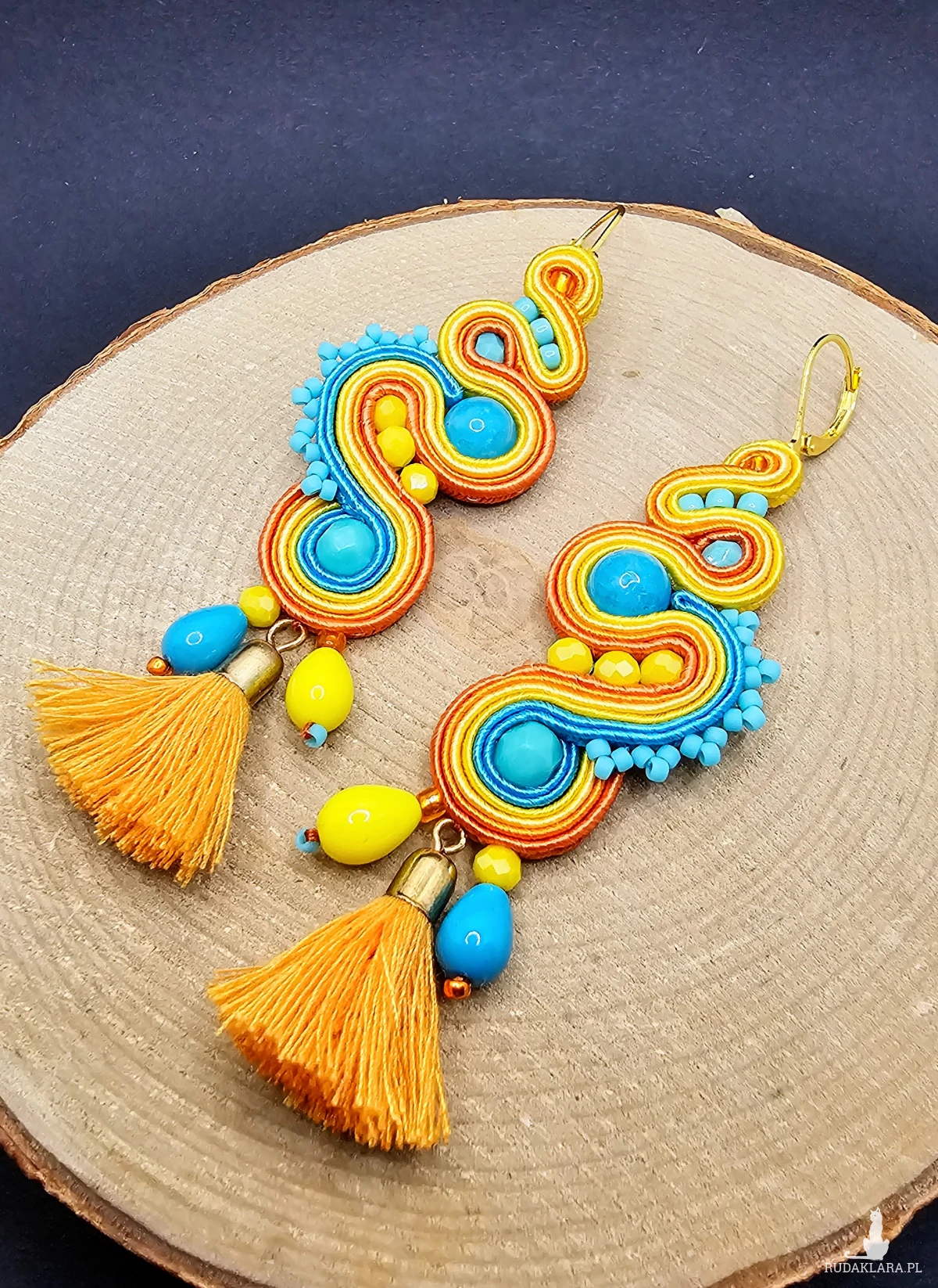 Kolczyki sutasz z jadeitami i chwostami